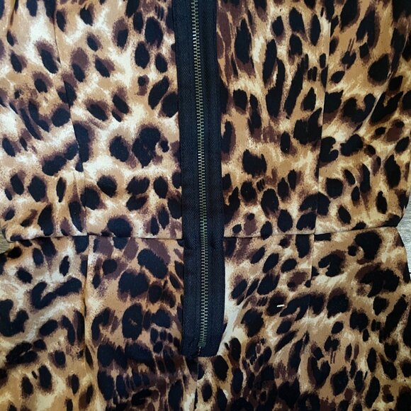 Leopard Print Sleeveless Bodycon Dress - Picture 4 of 11